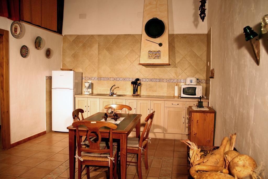 Casa Rural "La Bardena Blanca I " アルゲダス エクステリア 写真
